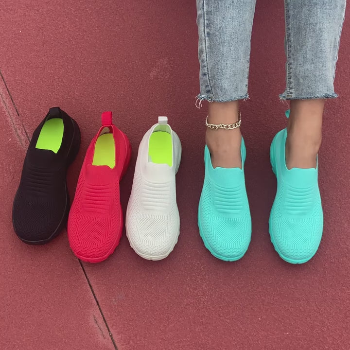 Video laden: Nava Slip-On™ | Ademend comfort met moeiteloze pasvorm